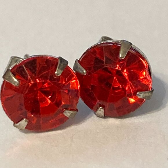 Disney Minnie Mouse Santa Christmas Earrings Silver Tone Hypoallergenic Posts - Picture 5 of 9